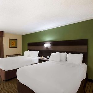 Ground Floor Queen Room