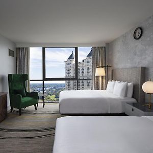 Skyline Queen Room