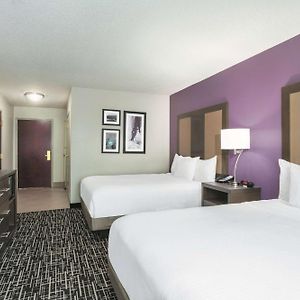 Queen Room Mobility accessible