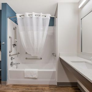 Queen Suite Disability Access
