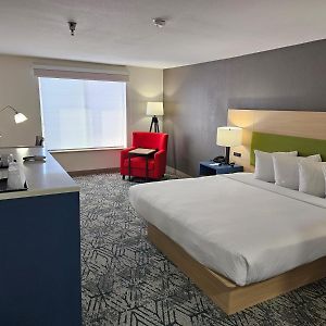 King Suite Mobility accessible