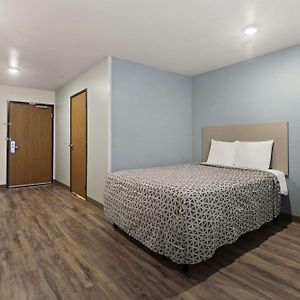 Standard Double Room Mobility Accessible
