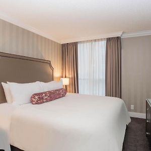 Deluxe King Two Room Suite