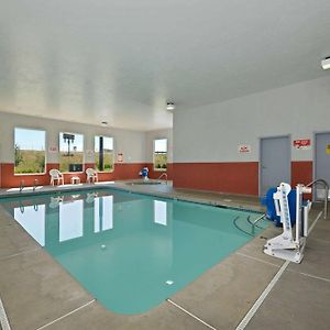 Super 8 By Wyndham Roseburg