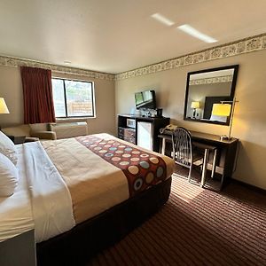 King Room Mobility accessible