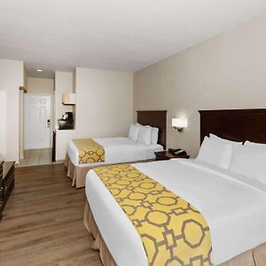 Queen Room Mobility accessible