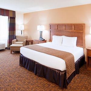 King Room Mobility or hearing accessible
