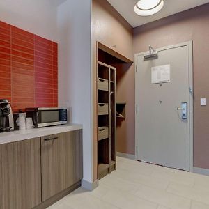 King Room Mobility accessible