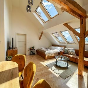 Stupartska - Attic Old Town Residence