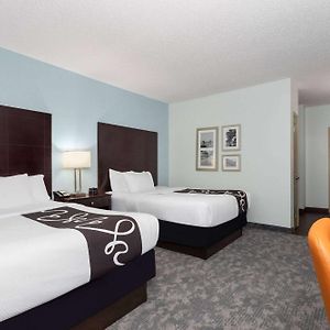 Queen Room Mobility accessible