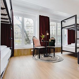 Dormitory Room Female only