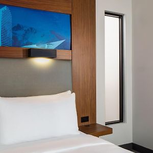 King Room Mobility accessible