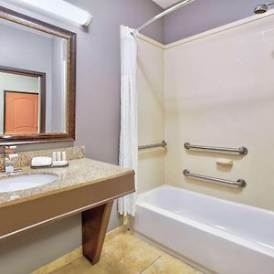 King Room Mobility accessible