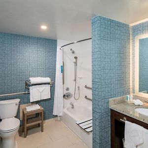 King Suite Mobility accessible
