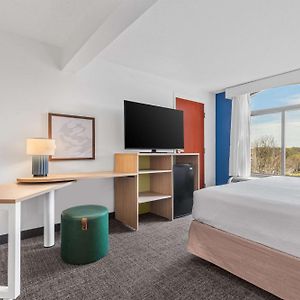 King Room Mobility accessible