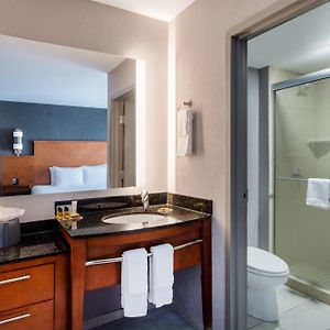 Upper Floors King Room