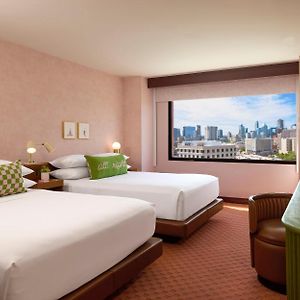 Upper Floors Queen Room
