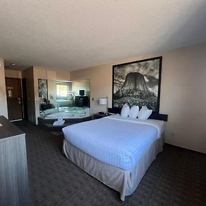 Queen Suite