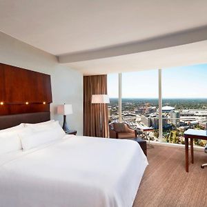 King Room Mobility accessible
