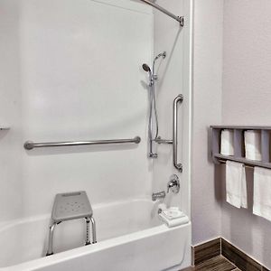 Queen Room Mobility or hearing accessible
