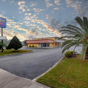 Budget Inn West Melbourne
