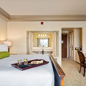 Executive King Room