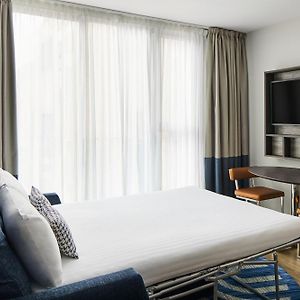One-Bedroom King Suite