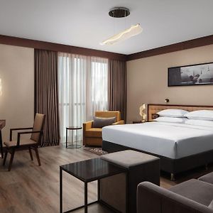Premium Corner Room