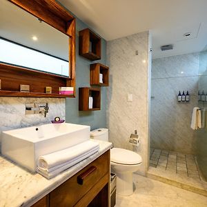 Master King Suite