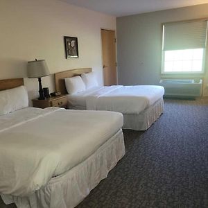 Double Room Two Double Beds Non-Smoking