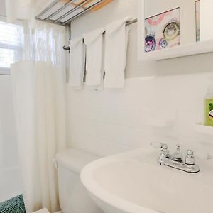 Deluxe Queen Studio