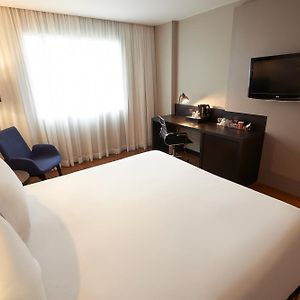 Executive Queen Room
