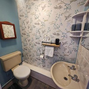 Private Bathroom Single Room