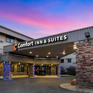 Comfort Inn & Suites North At The Pyramids