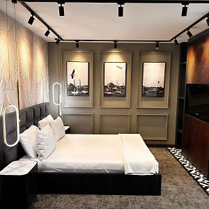 Private Bathroom King Room