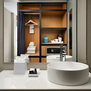 Tradition Queen Room Mobility or hearing accessible