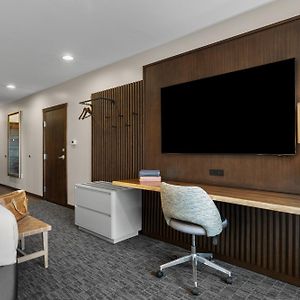 Boutique King Room