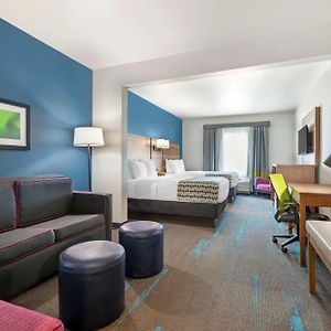 Queen Suite
