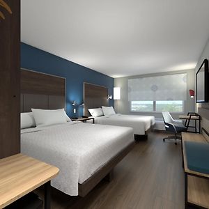 Queen Room Mobility accessible