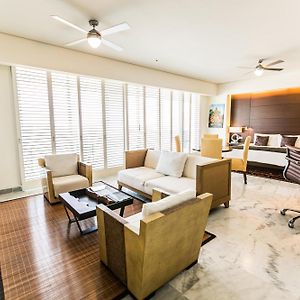 Master King Suite