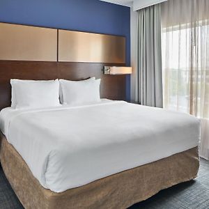One-Bedroom King Suite