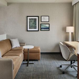 King Studio Mobility or hearing accessible
