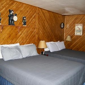 Two-Bedroom King Suite