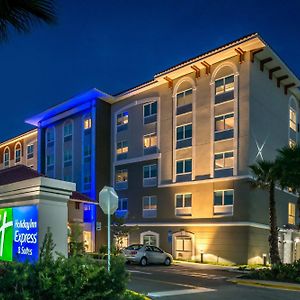 Holiday Inn Express & Suites - St. Petersburg - Madeira Beach By Ihg