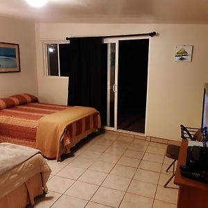 #44 #27 Room 2 Beds Near Beach