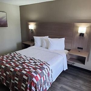 Deluxe  Queen Room Disability Access