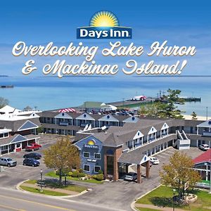 Days Inn By Wyndham Mackinaw City - Lakeview