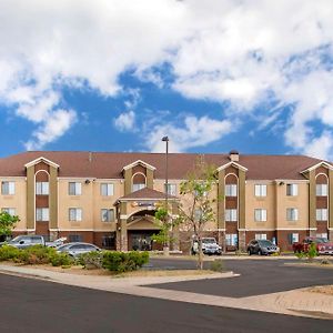 Comfort Suites
