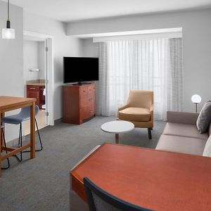 One-Bedroom King Suite