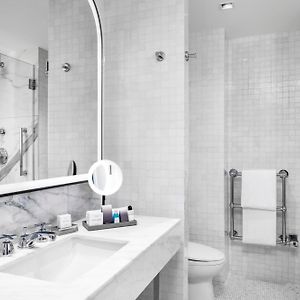 One-Bedroom King Suite